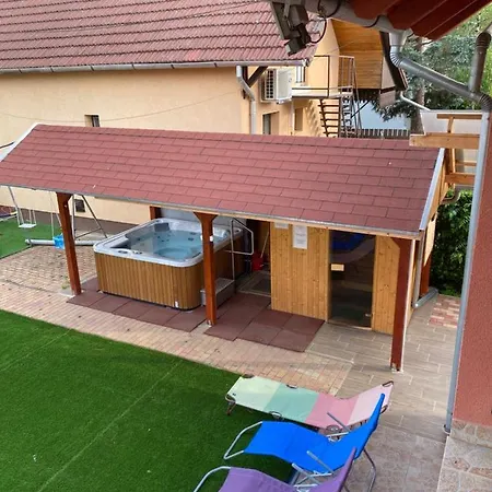Sweet Apartment *